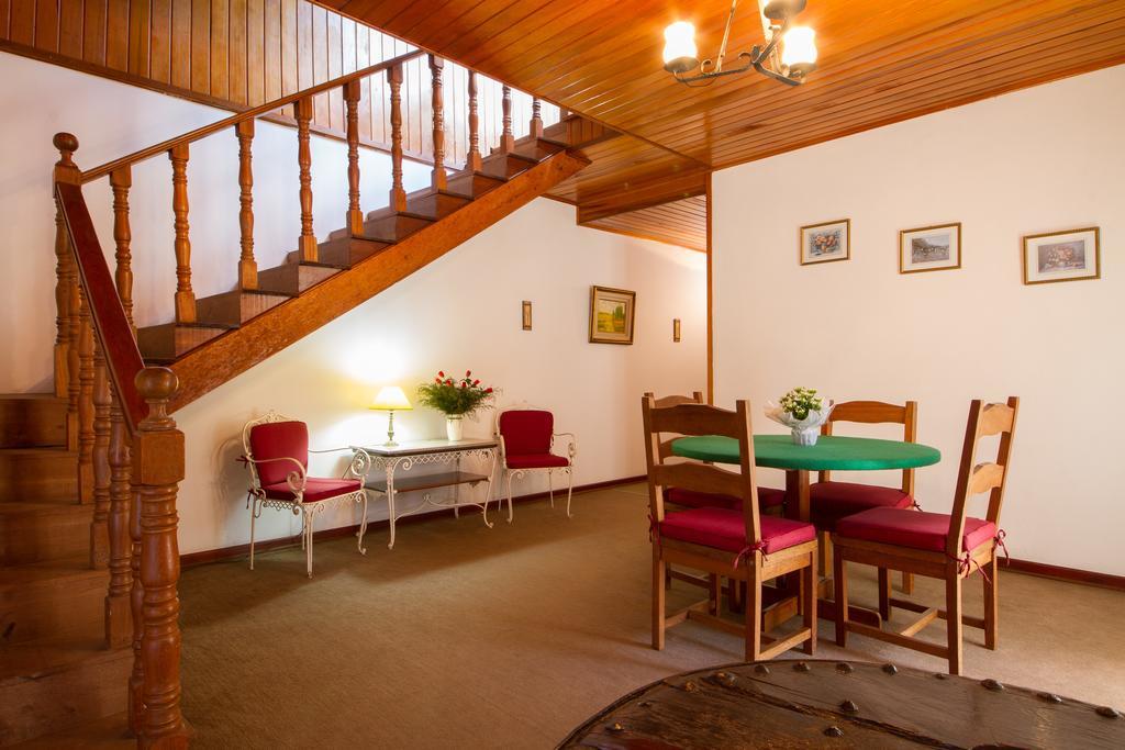 Hotel Vila Regina Campos do Jordao Dış mekan fotoğraf