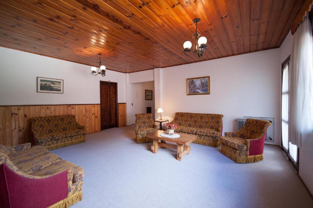 Hotel Vila Regina Campos do Jordao Dış mekan fotoğraf