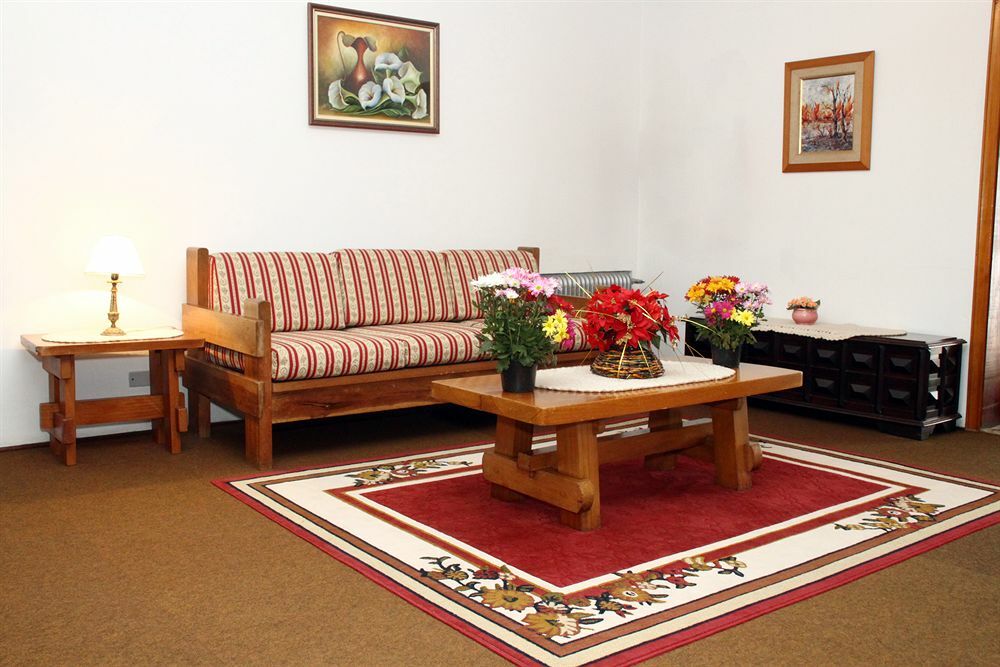 Hotel Vila Regina Campos do Jordao Dış mekan fotoğraf